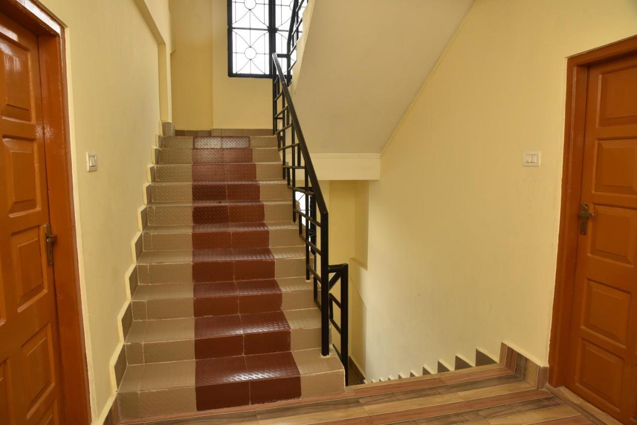 Hotel City Palace Inn Σιλόνγκ Εξωτερικό φωτογραφία