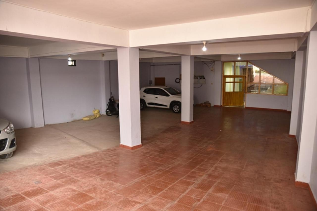 Hotel City Palace Inn Σιλόνγκ Εξωτερικό φωτογραφία